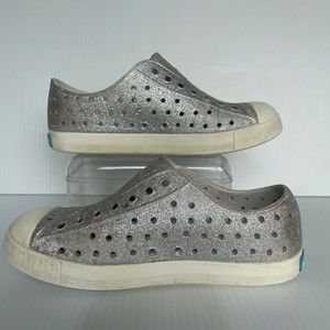 Native Jefferson Shoes Kids Size C13 Silver Glitter Slide On Water Shoes